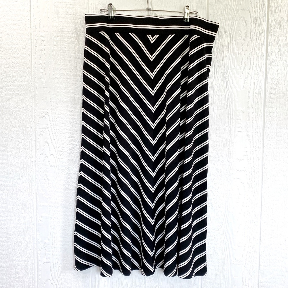 Christopher Banks brand Maxi Skirt, Chevron maxi skirt, Maxi skirt